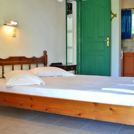 Lemonia Aparthotel 3*