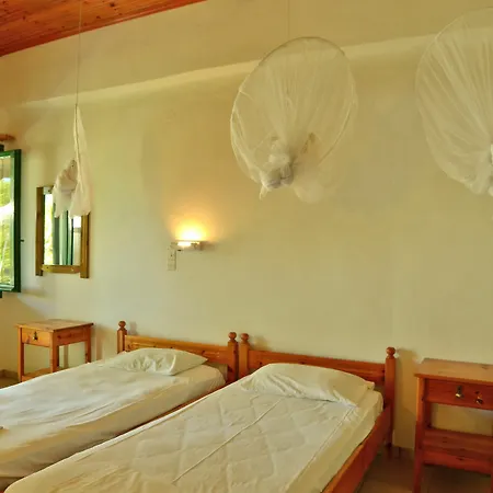 Aparthotel Lemonia 3*