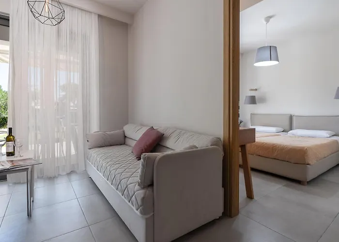 Aparthotel Lemonia 4*