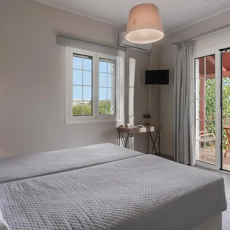 Aparthotel Lemonia 4*