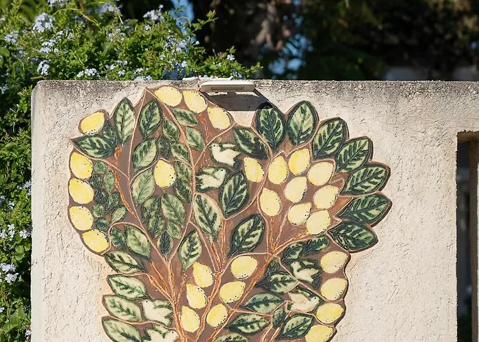 Aparthotel Lemonia 4*