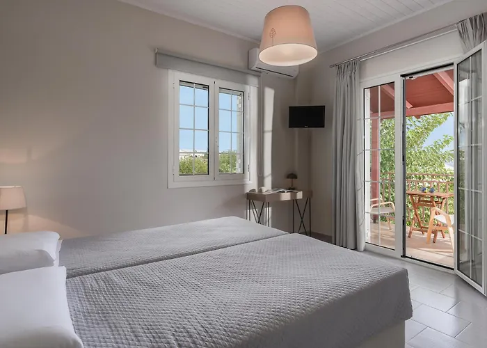 Aparthotel Lemonia 4*