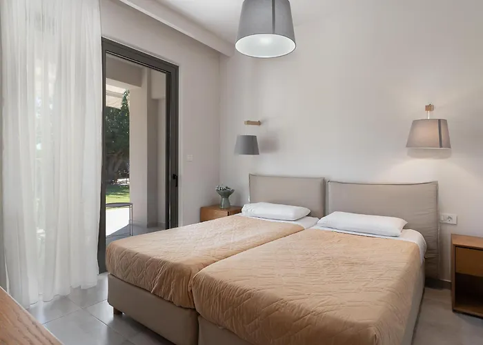 Lemonia Aparthotel 4*