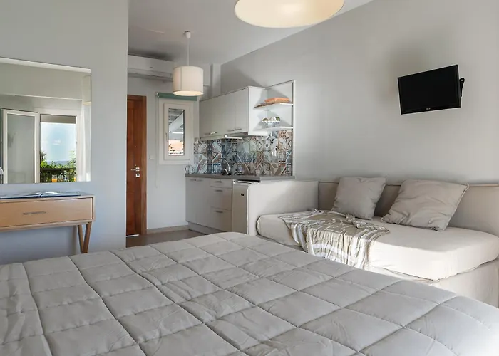 Lemonia Aparthotel 4*