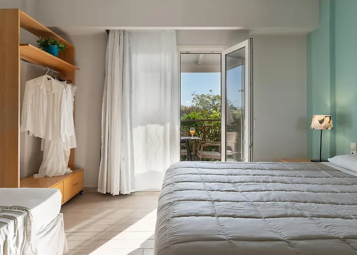 Aparthotel Lemonia 4*