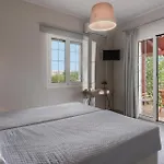 Ξενοδοχείο με διαμερίσματα Lemonia 3*