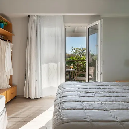 Apartmanhotel Lemonia 3*