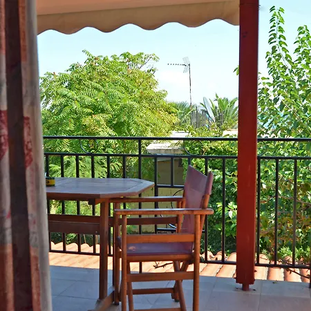 Apartmanhotel Lemonia 3*