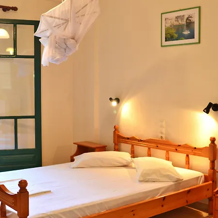 Lemonia Lägenhetshotell 3*